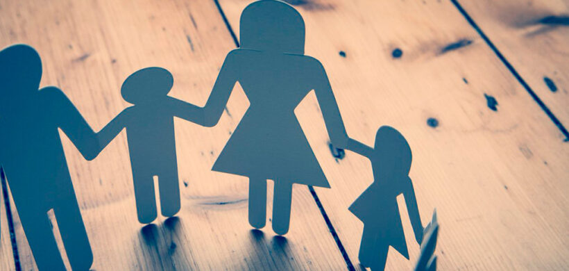 Imagen de familia de papel